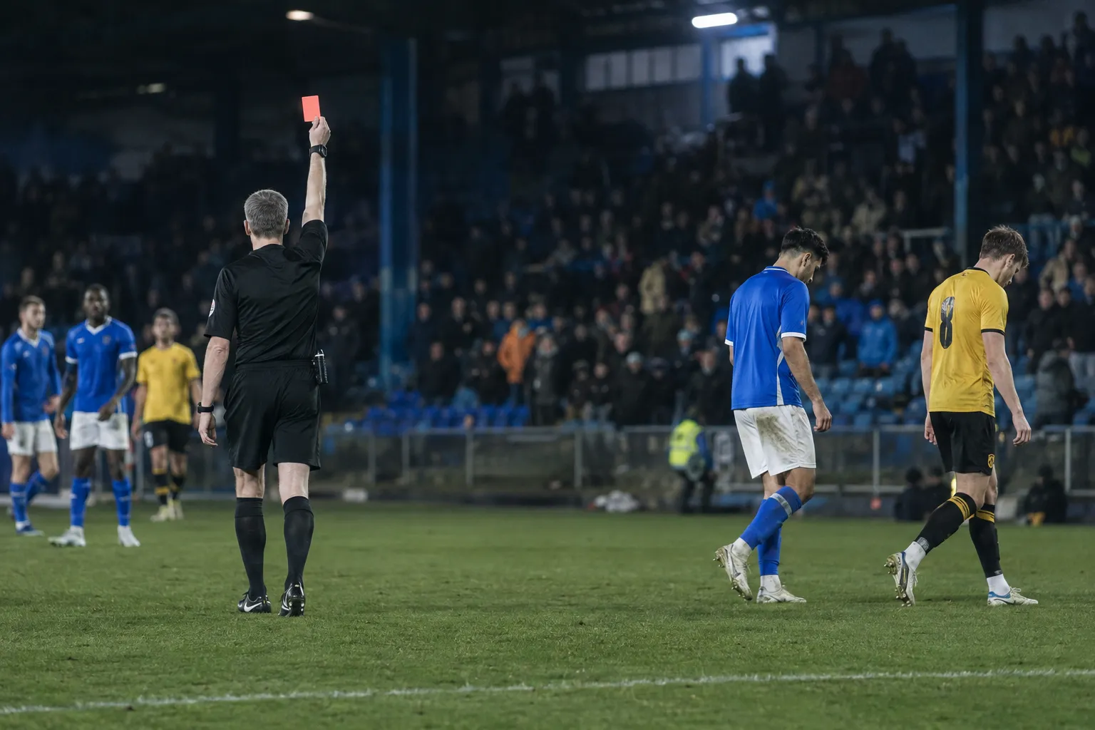 Carlisle fait appel des deux expulsions : la victoire contre Harrogate change de dossier